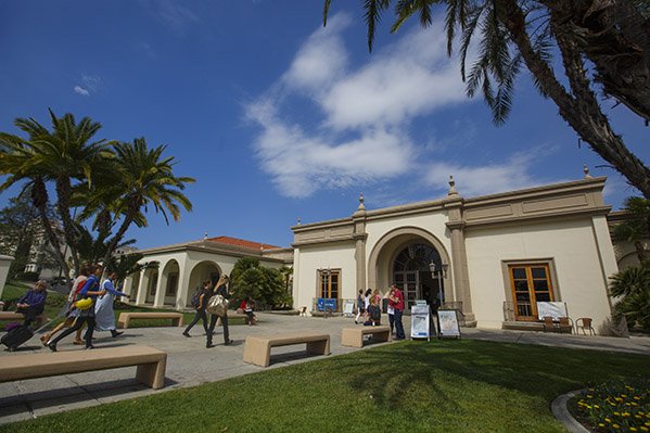 The Torero Hub Building: the University Center