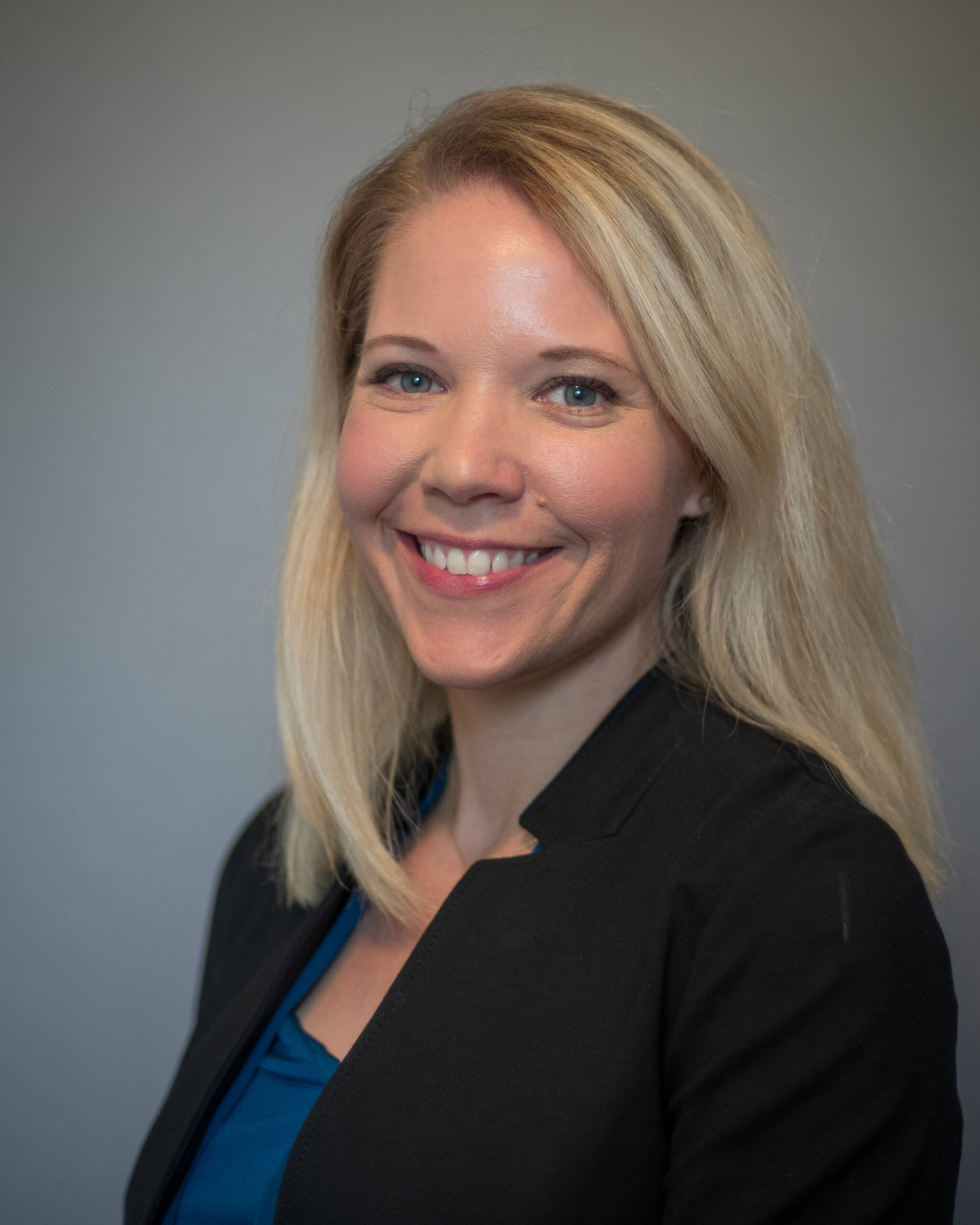 Headshot of Chela Cottrell