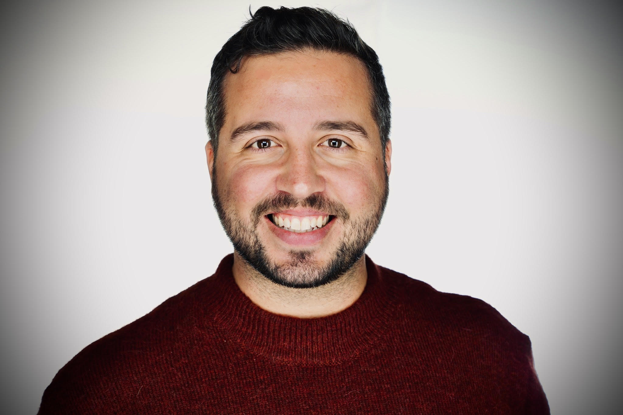 Headshot of Tom Abruzzo, PhD